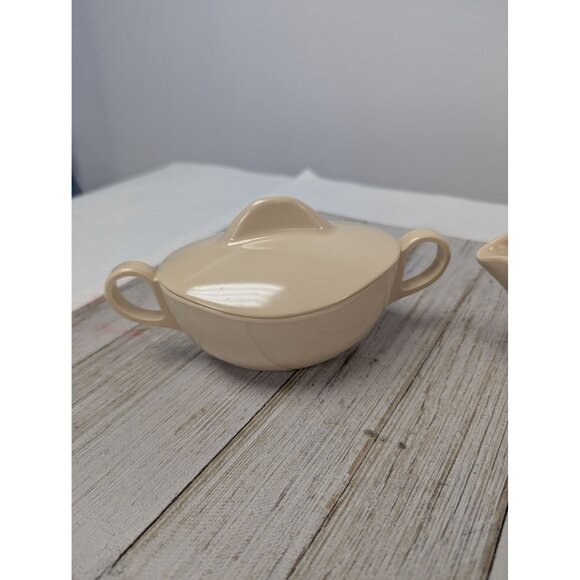 Vintage Set Melamine Melmac Creamer & Sugar Bowl w/ Lid Almond Tan - Picture 2 of 7